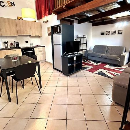 Appartamento Grazioso Loft A 5 Minuti Dal Centro Di Torino Esterno foto